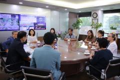 장안구 지역사회보장협의체 미용 봉사물품 전달식7번 사진